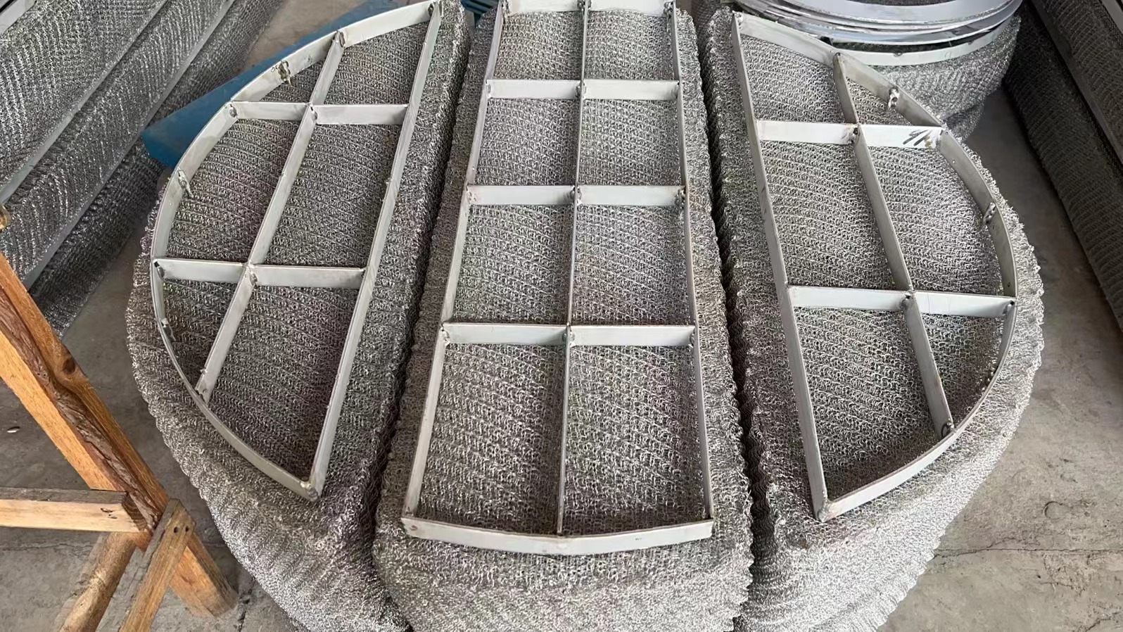 DN2200 Wire Mesh Demister Manufactured for a Hubei Customer by Our Company